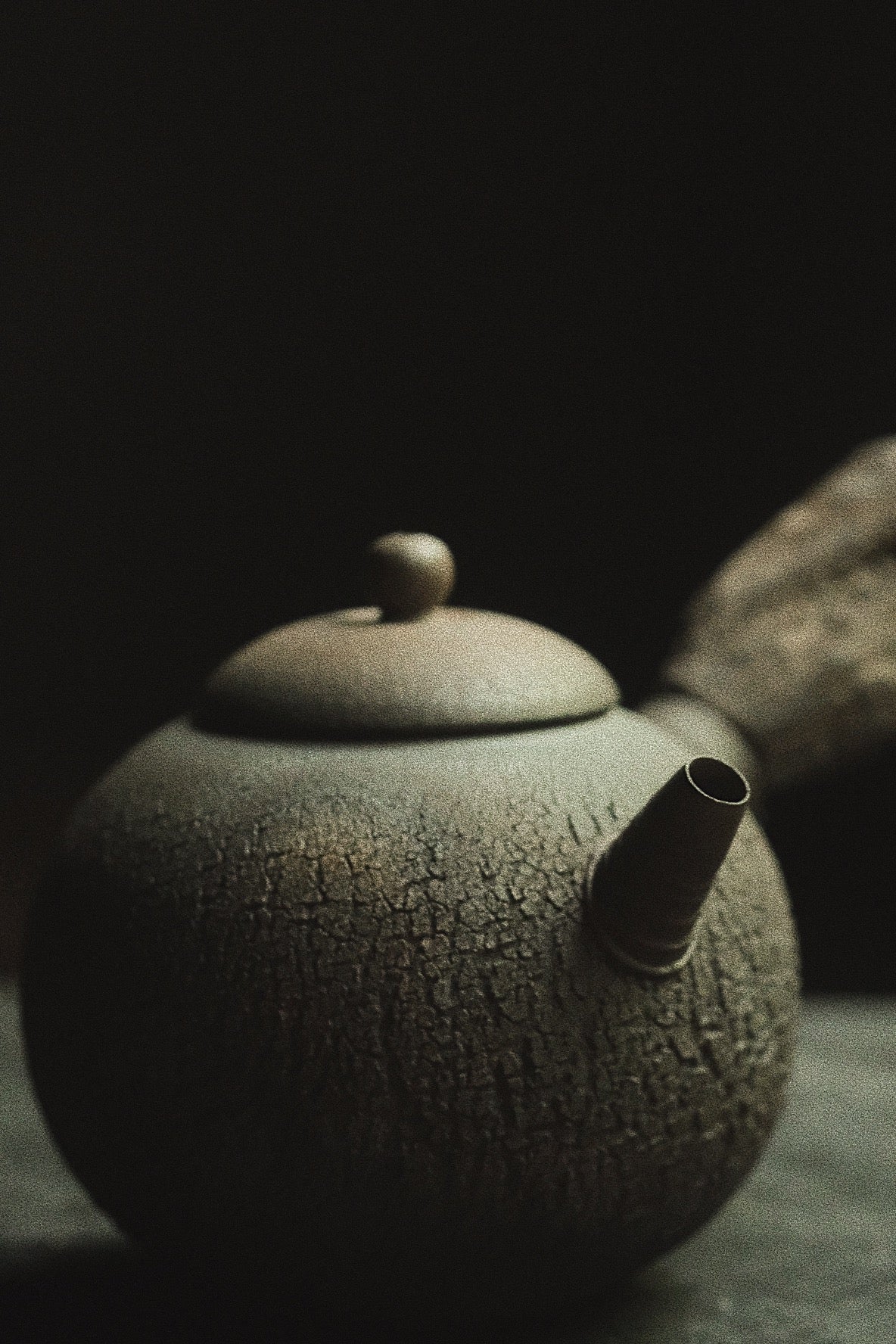 wooden handle yixing teapot • woodfired