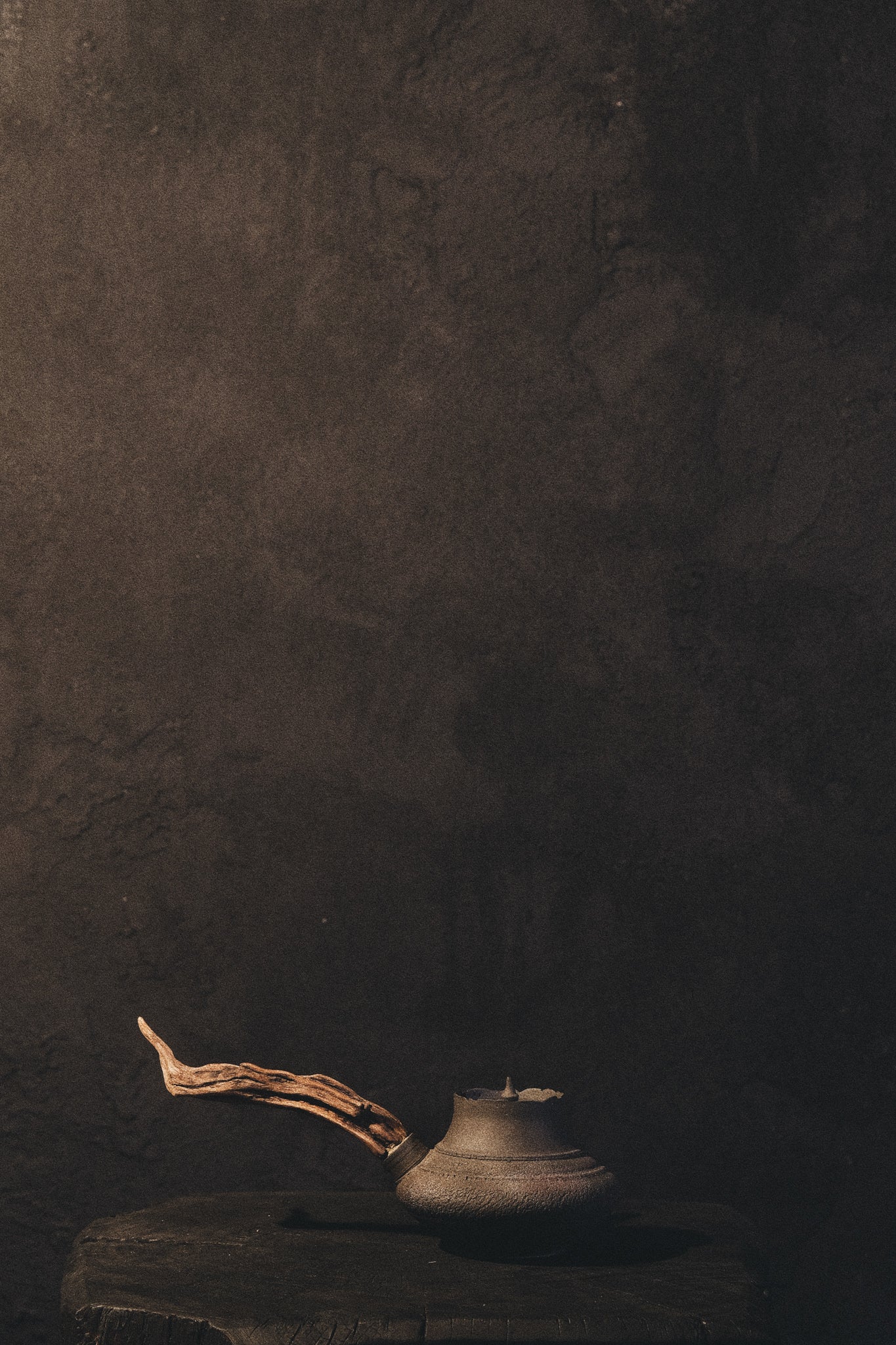 hearth 1.1 • sidehandle teapot