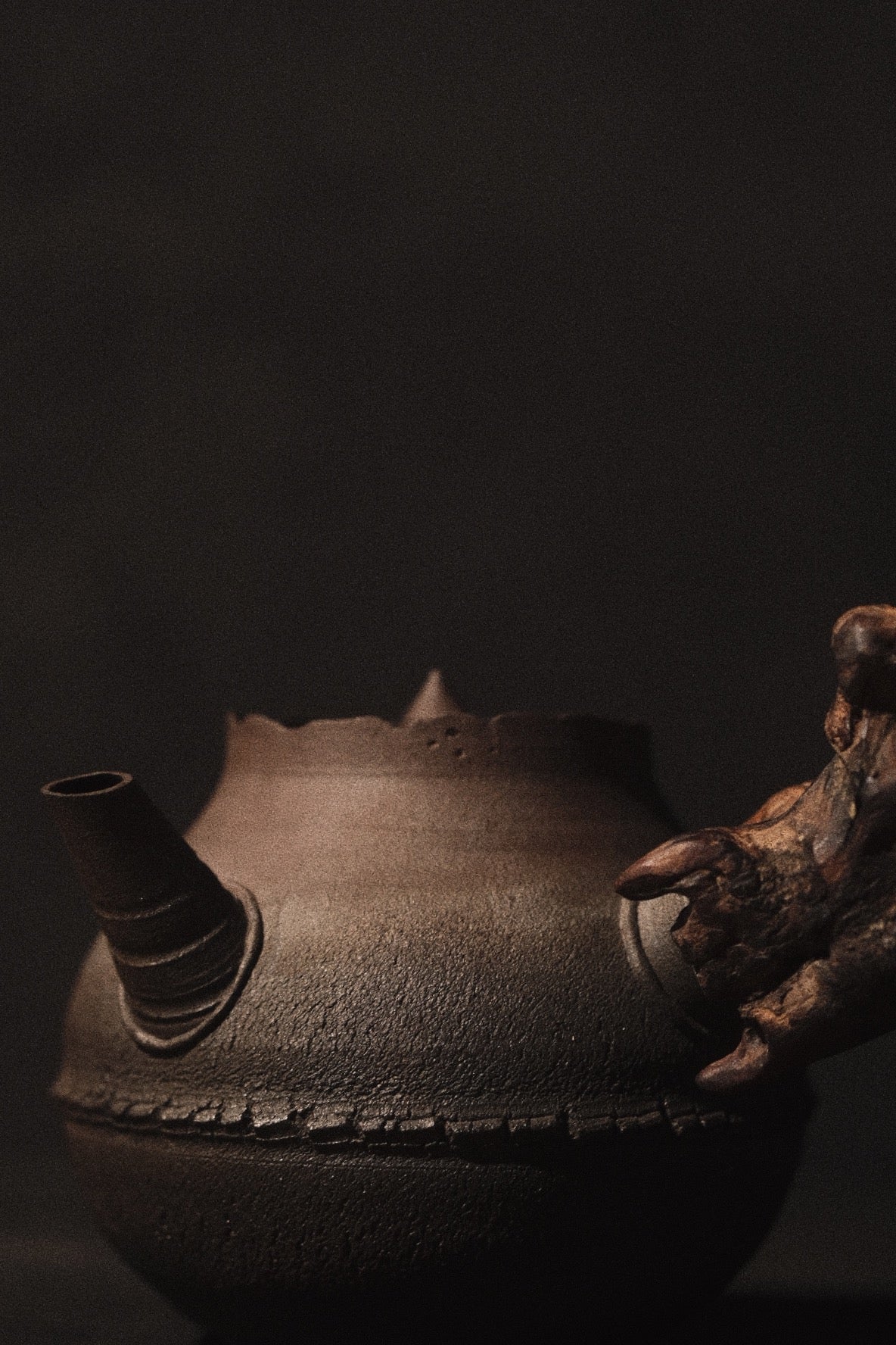 ruin 1.1 • sidehandle teapot