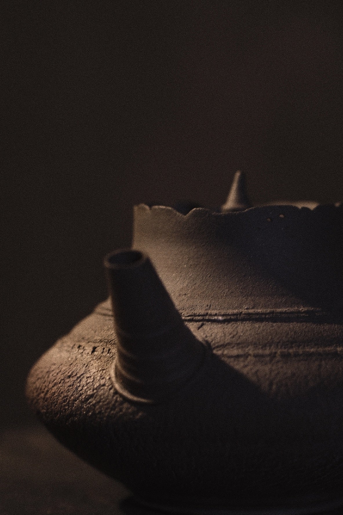 hearth 1.1 • sidehandle teapot
