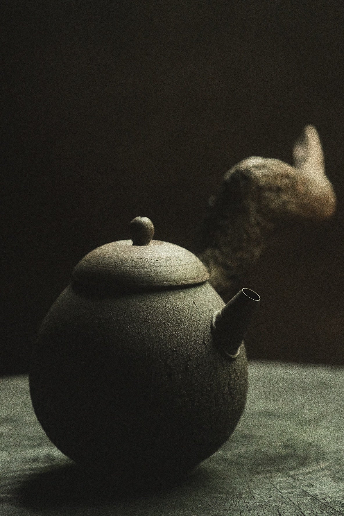 wooden handle yixing teapot • woodfired