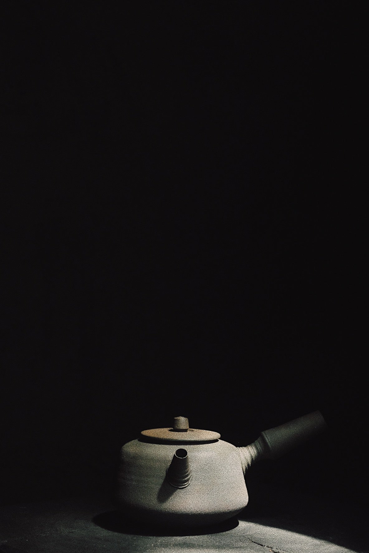 yixing sidehandle teapot • woodfired
