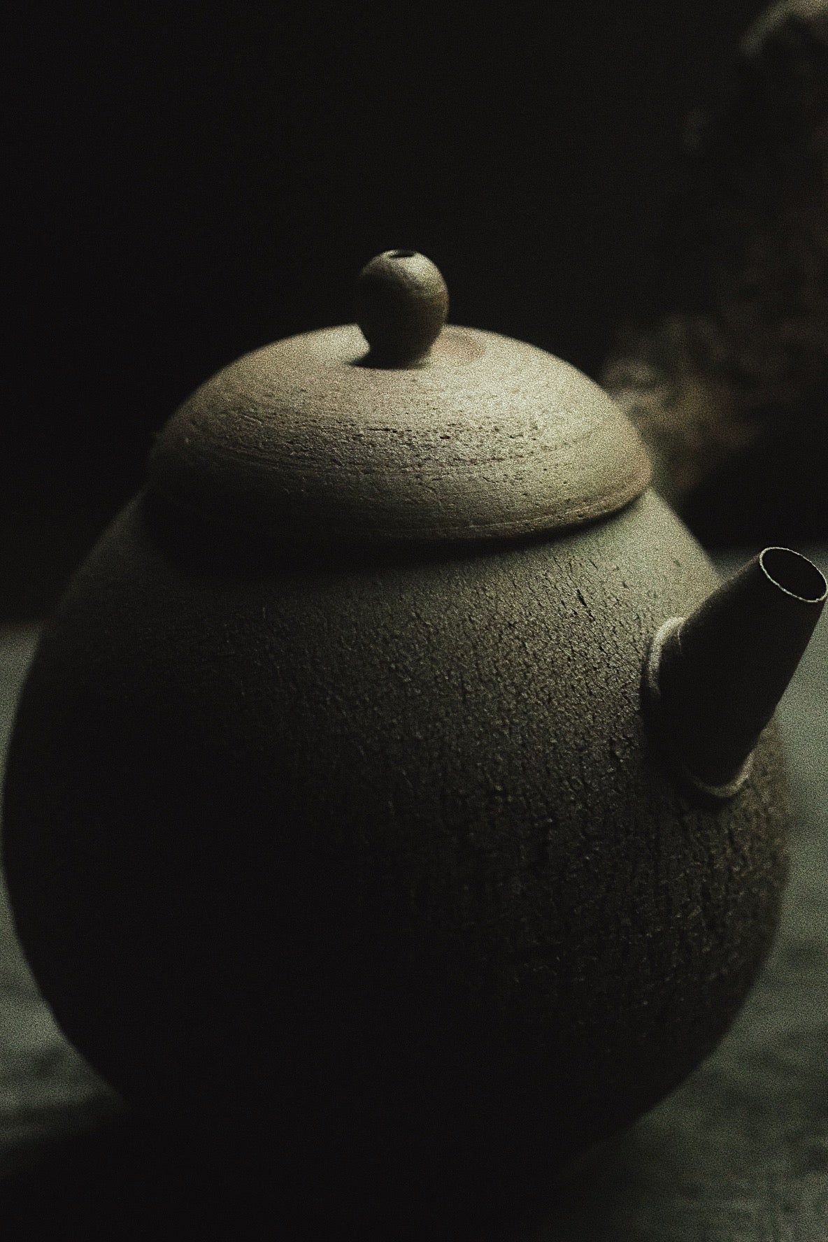 wooden handle yixing teapot • woodfired