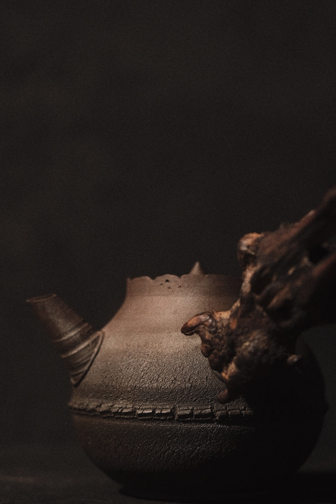 ruin 1.1 • sidehandle teapot