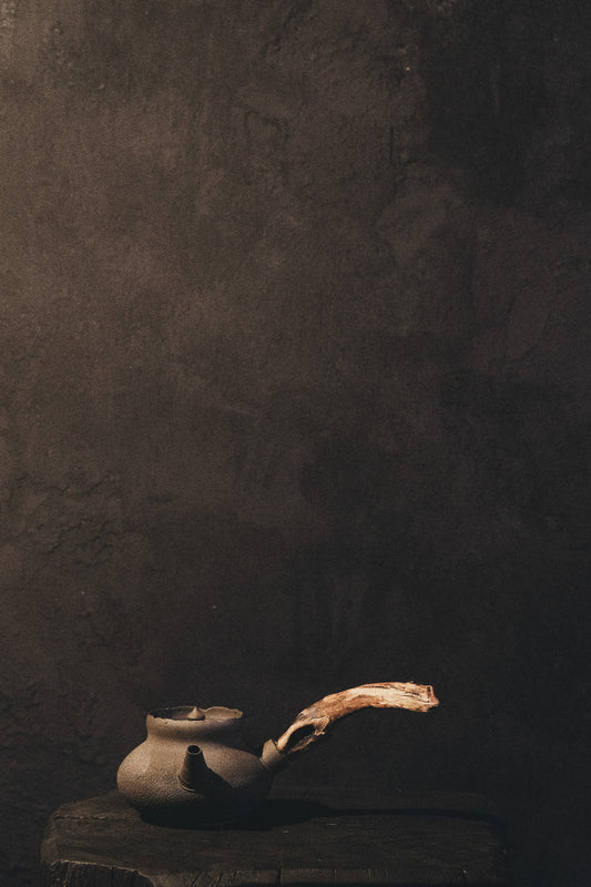 hearth 1.3 • sidehandle teapot