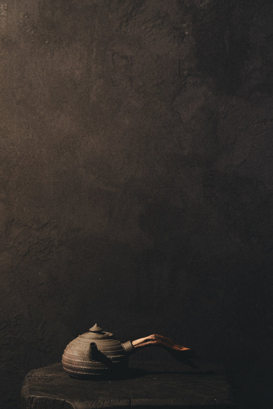 spire 1.3 • sidehandle teapot