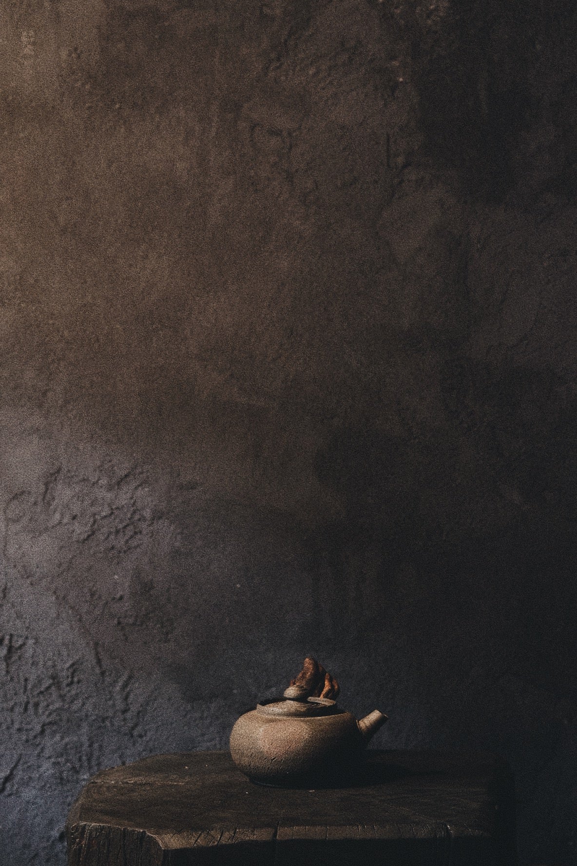 ruin 1.2 • sidehandle teapot